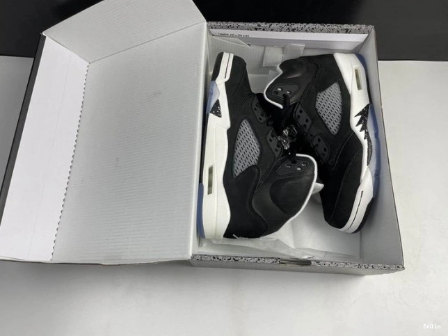 Bmlin Shoes CT4838-011 AIR 5 OREO JORDAN 0804